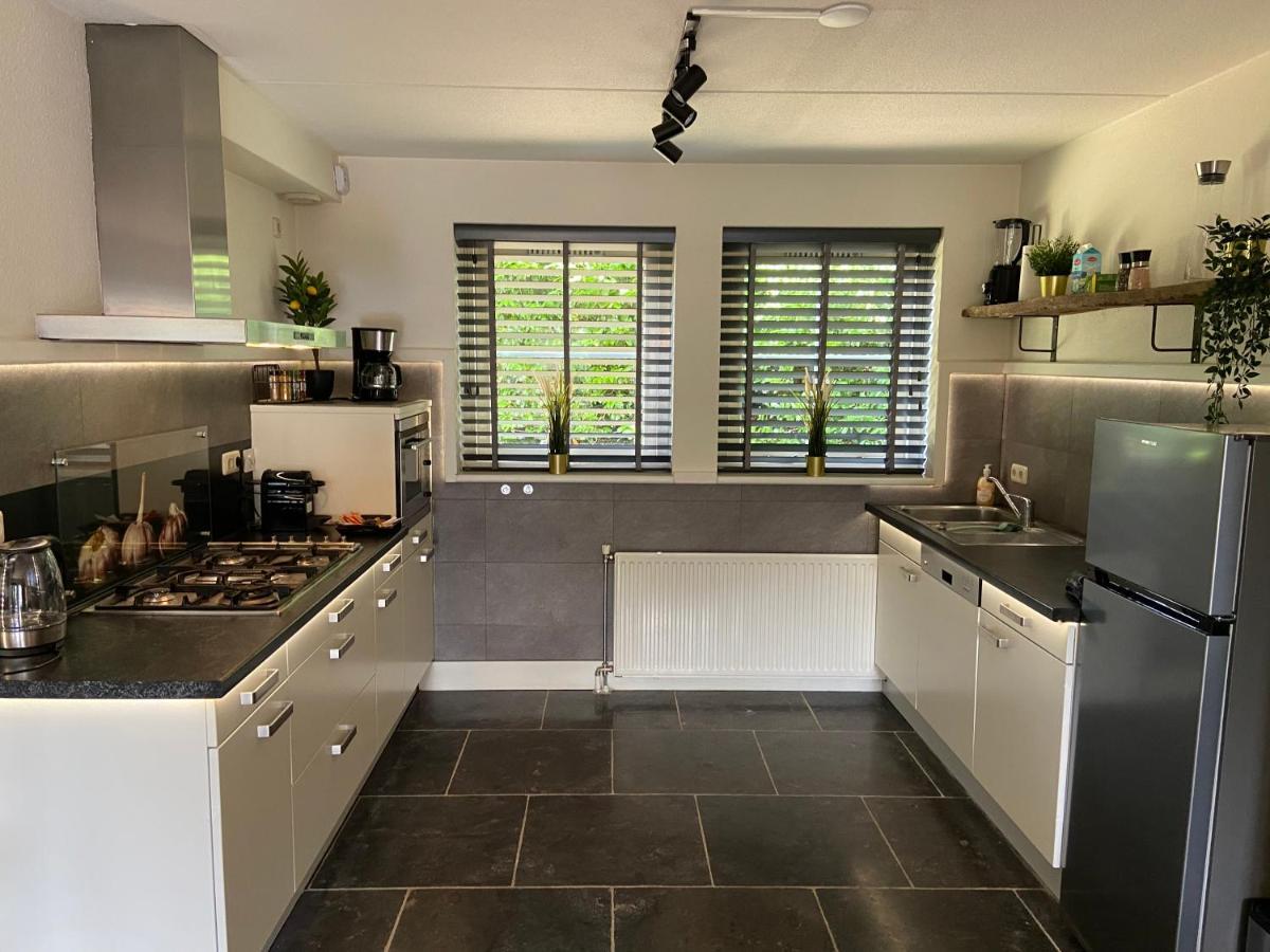 Villa Bosboerderij De Goudsberg Met Hottub In Tuin à Lunteren Extérieur photo