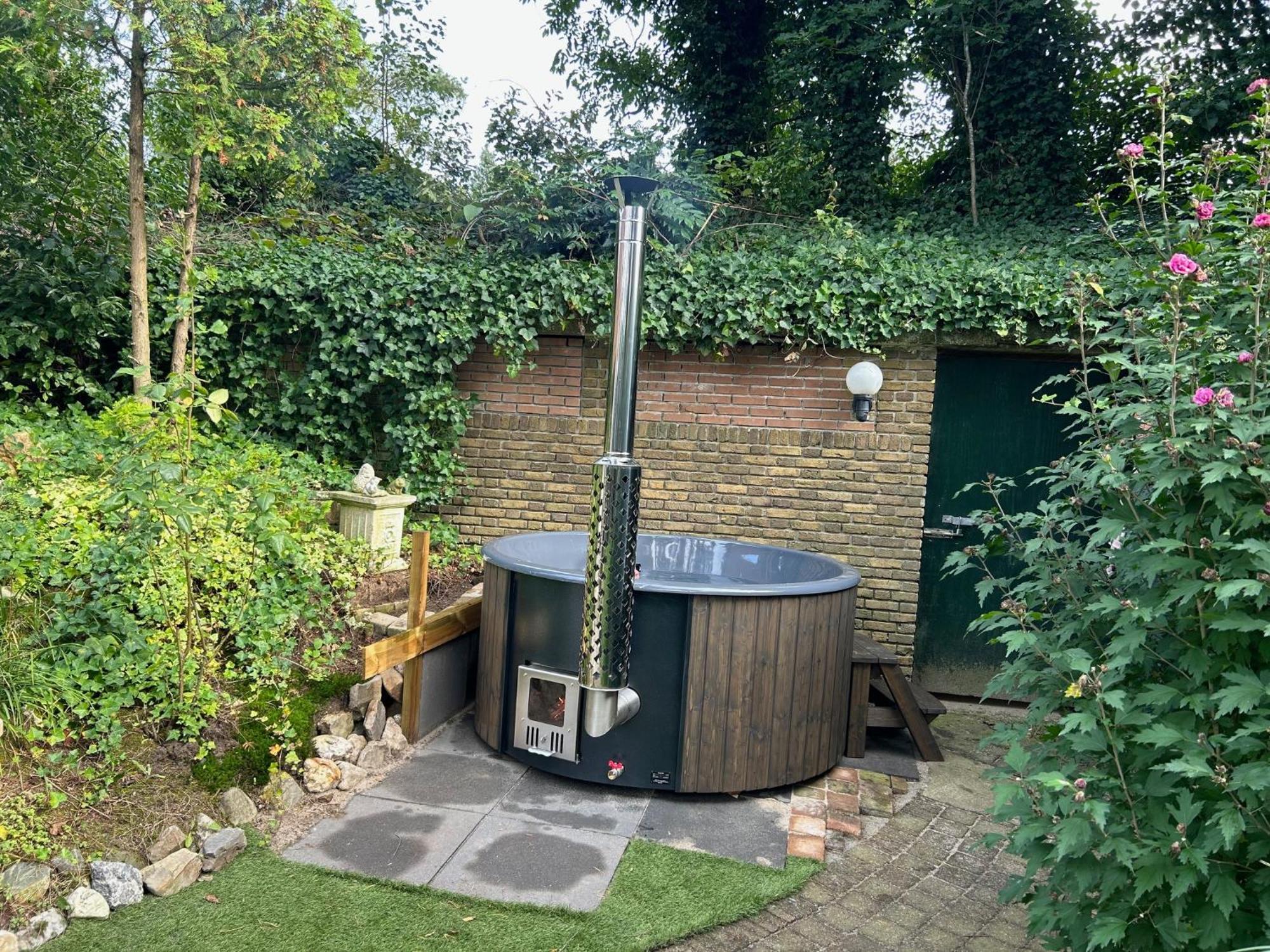 Villa Bosboerderij De Goudsberg Met Hottub In Tuin à Lunteren Extérieur photo